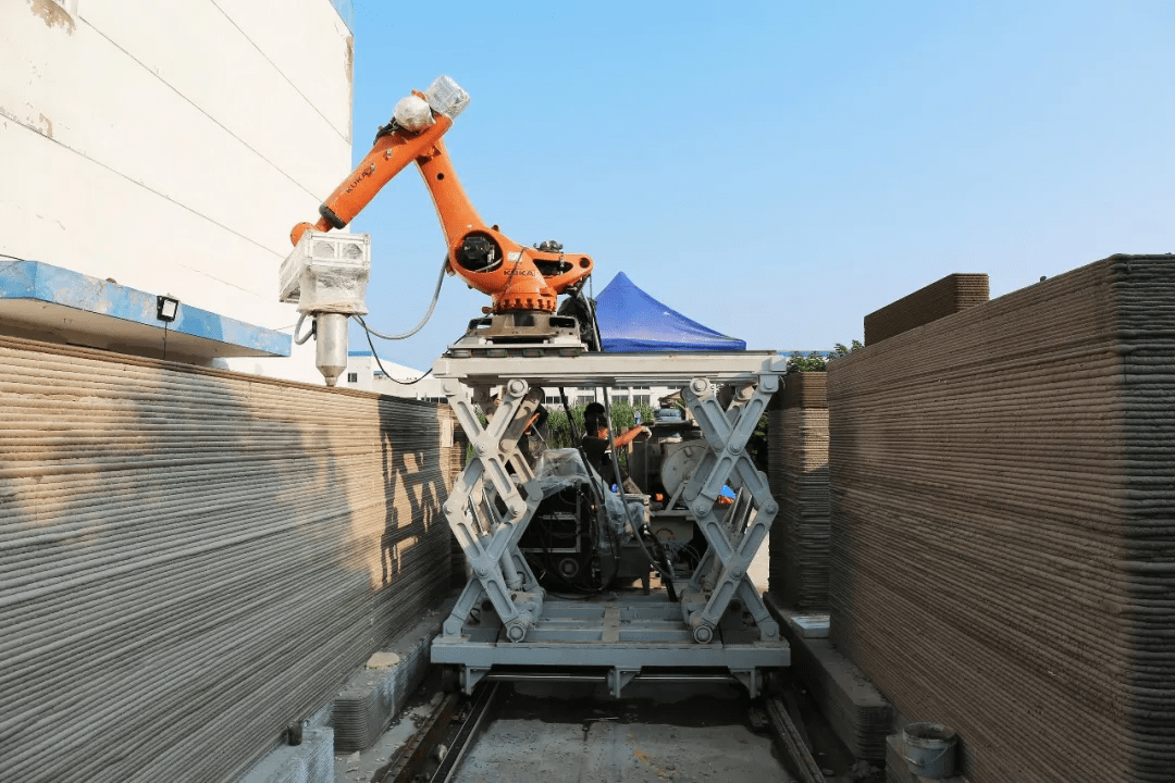 徐衛國教授團隊 3D打印機器人革新混凝土泵送，為低收入群體建造未來住宅